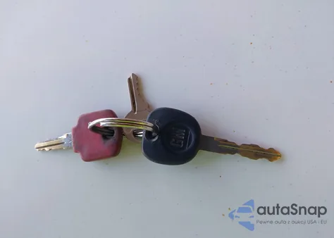 2003 Chevrolet Silverado 1500 из США, поврежденный, VIN 1GCEC14X63Z317727